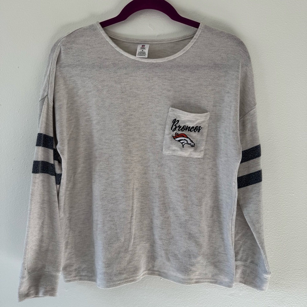 NFL Denver Broncos Light Gray Long Sleeve Tee with Pocket